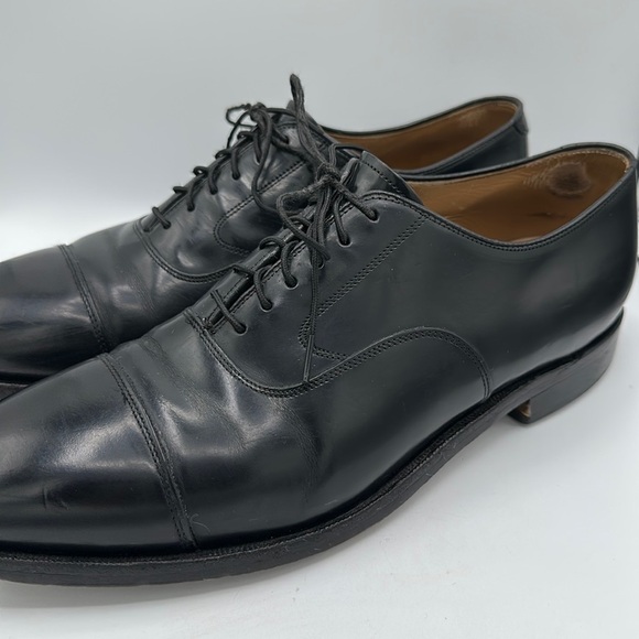 Johnston & Murphy black cap toe Oxford dress shoes, size 10
